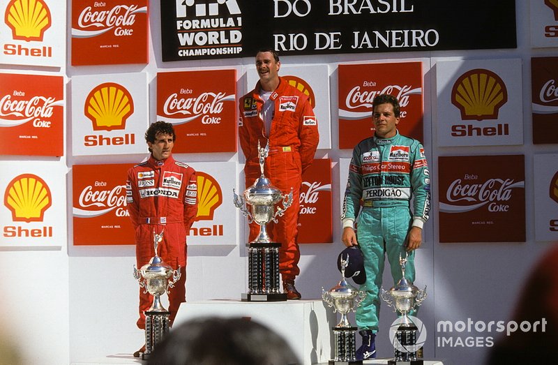 Podio: Ganador Nigel Mansell, Ferrari, segundo lugar Alain Prost, McLaren, tercer lugar Mauricio Gugelmin, Marzo