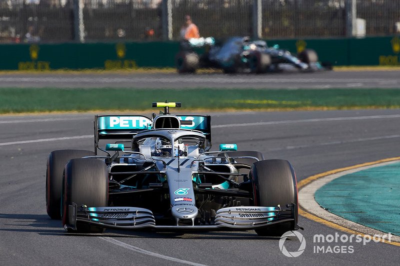 Valtteri Bottas, Mercedes AMG W10, Lewis Hamilton, Mercedes AMG F1 W10