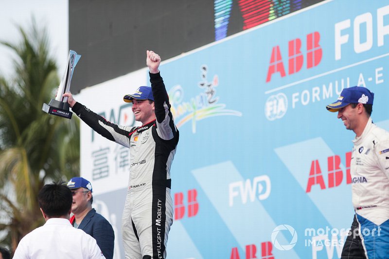 Oliver Rowland, Nissan e.Dams, 2nd position, celebrates his maiden Formula E podium finish