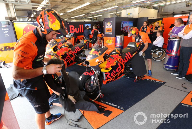 Garage of Johann Johann Zarco, Red Bull KTM Factory Racing