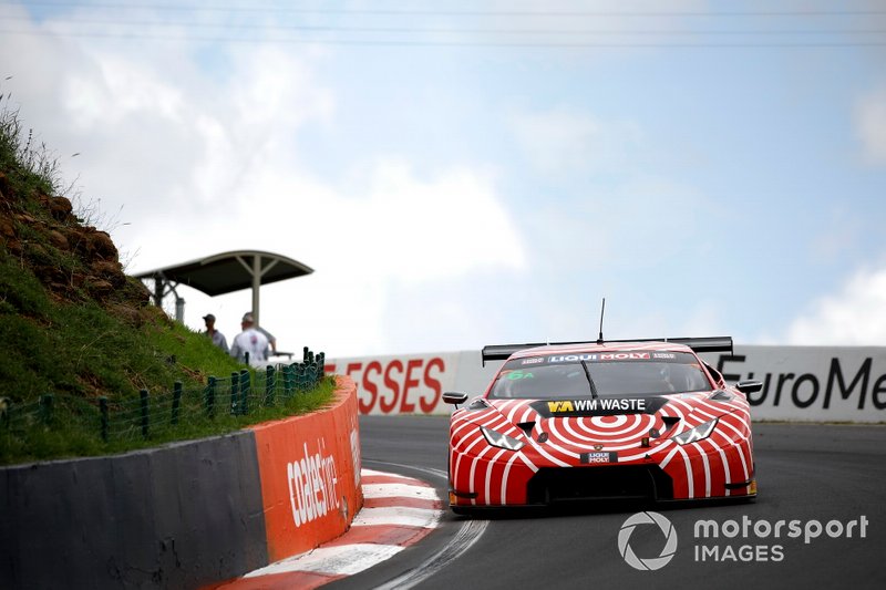 #6 Melbourne Performance Centre Lamborghini Huracan GT3: Adrian Deitz, Julian Westwood, Cameron McConville, Tony D'Alberto