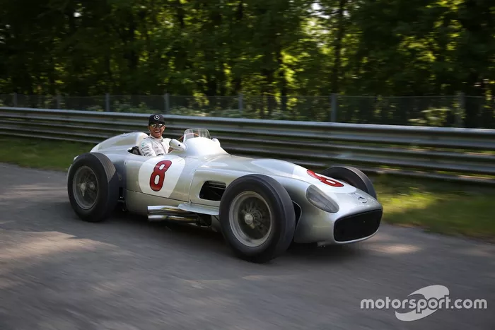 Lewis Hamilton y Sir Stirling Moss en Monza