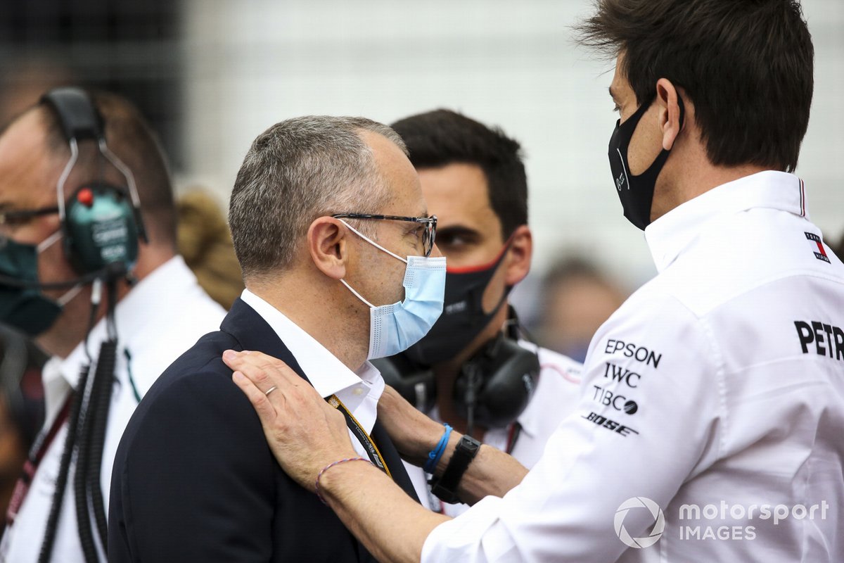 Stefano Domenicali, CEO, Formula 1, with Toto Wolff, Team Principal and CEO, Mercedes AMG