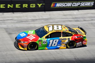 Kyle Busch, Joe Gibbs Racing, Toyota Camry M&M's
