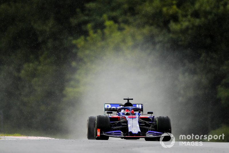2019 год. За рулем болида Toro Rosso STR14 в пятничной тренировке