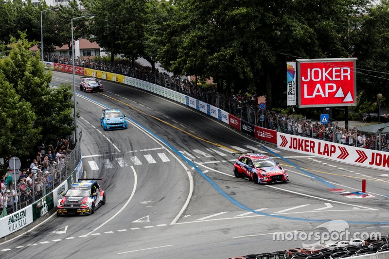 Johan Kristoffersson, SLR Volkswagen Volkswagen Golf GTI TCR, Nicky Catsburg, BRC Hyundai N LUKOIL Racing Team Hyundai i30 N TCR