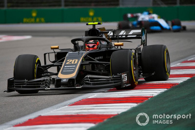 13. Кевин Магнуссен (Haas) - 1:34,082