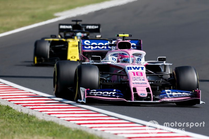 Lance Stroll, Racing Point RP19, precede Daniel Ricciardo, Renault F1 Team R.S.19