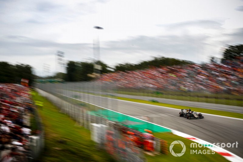 Romain Grosjean, Haas F1 Team VF-19