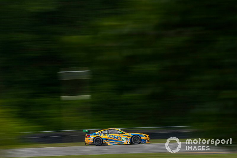#96 Turner Motorsport BMW M6 GT3, GTD: Bill Auberlen, Robby Foley