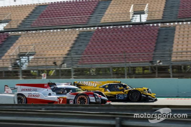 #7 Toyota Gazoo Racing Toyota TS050 - Hybrid: Mike Conway, Kamui Kobayashi, Jose Maria Lopez, #29 Racing Team Nederland Oreca 07 - Gibson: Frits an Eerd, Giedo van der Garde, Nyck de Vries