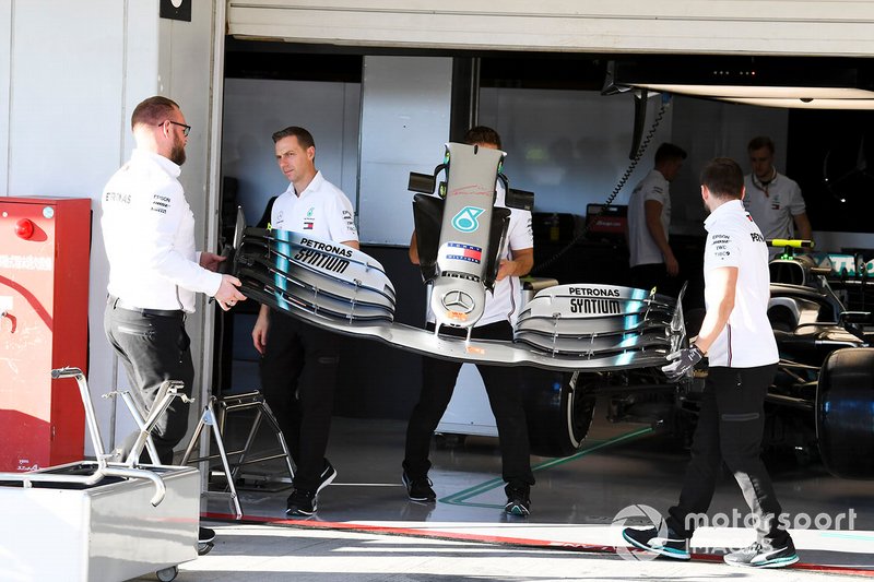 Ala anteriore della Mercedes AMG F1 W10