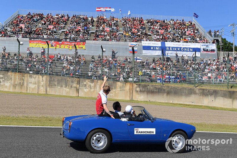 Kimi Raikkonen, Alfa Romeo Racing, in the drivers parade