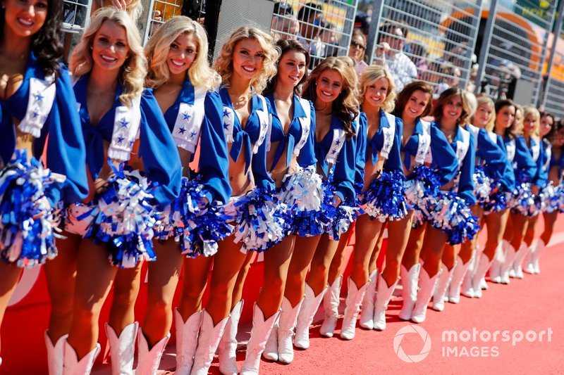 The Dallas Cowboys Cheerleaders entertain the crowds