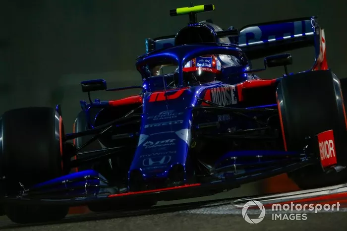 Pierre Gasly-AlphaTauri-10