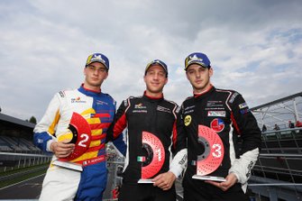 Diego Bertonelli, Q8 Hi Perform, Lodovico Laurini, Dinamic Motorsport e Gianmarco Quaresmini, Tsunami RT, sul podio