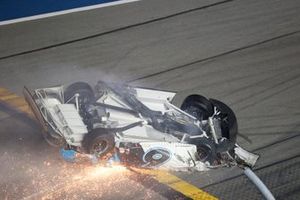 Last Lap.  Ryan Newman, Roush Fenway Racing, Ford Mustang Koch Industries, crash