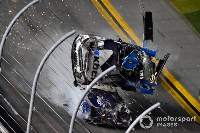 El accidente de Ryan Newman, Roush Fenway Racing, Ford Mustang Koch Industries