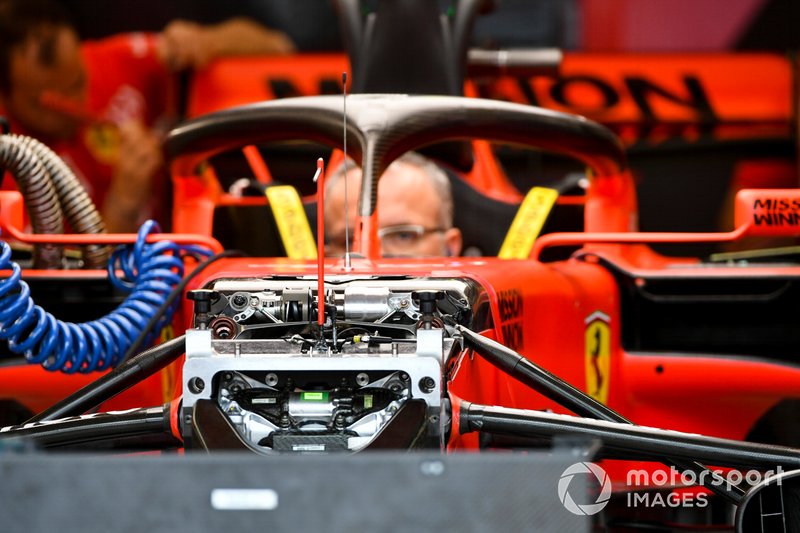 Suspensión delantera del Ferrari SF90