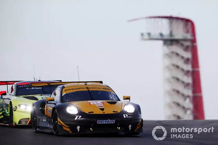 #56 Team Project 1 Porsche 911 RSR: Egidio Perfetti, Laurents Horr, Matteo Cairoli 