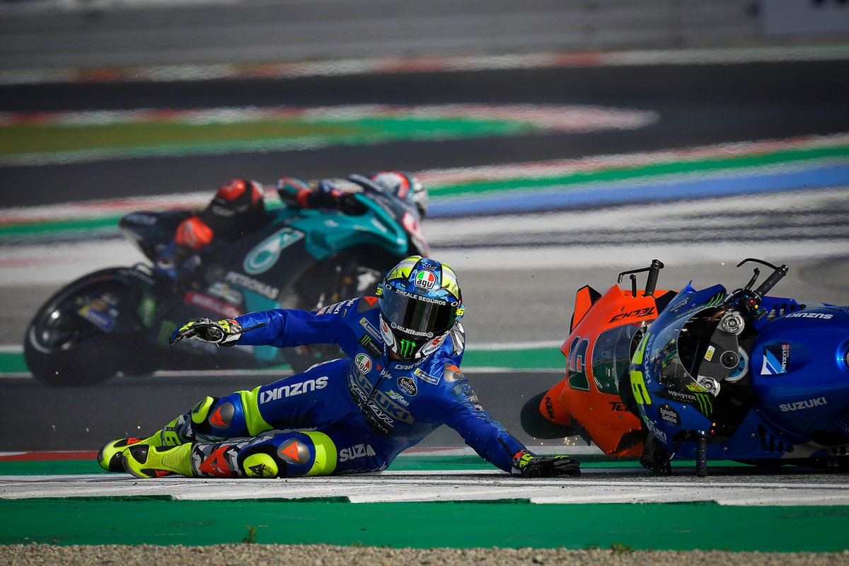 Joan Mir, Team Suzuki MotoGP, Danilo Petrucci, Red Bull KTM Tech 3, caída