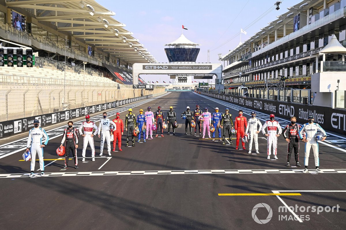 Foto di gruppo di fine stagione dei piloti