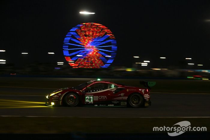 #21 AF Corse Ferrari 488 GT3, GTD: Nicklas Nielsen, Daniel Serra, Matteo Cressoni, Simon Mann