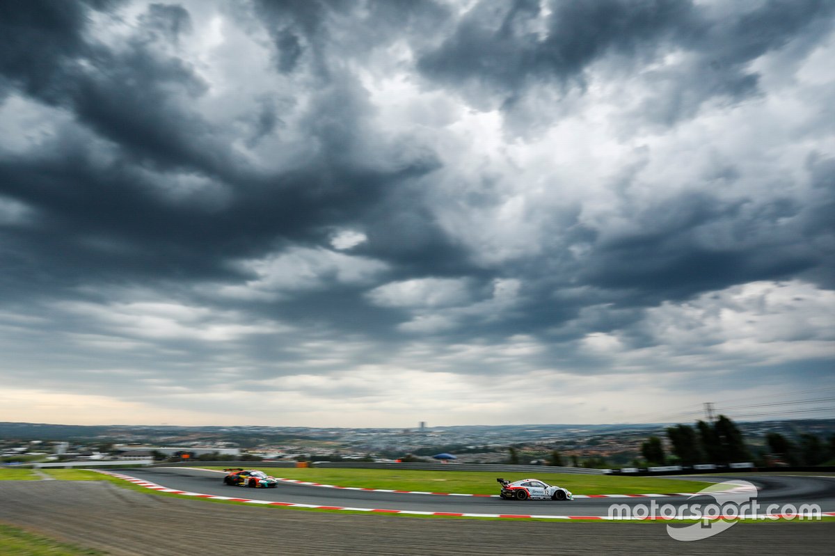 #12 GPX Racing Porsche 911 GT3 R: Matt Campbell, Patrick Pilet, Mathieu Jaminet