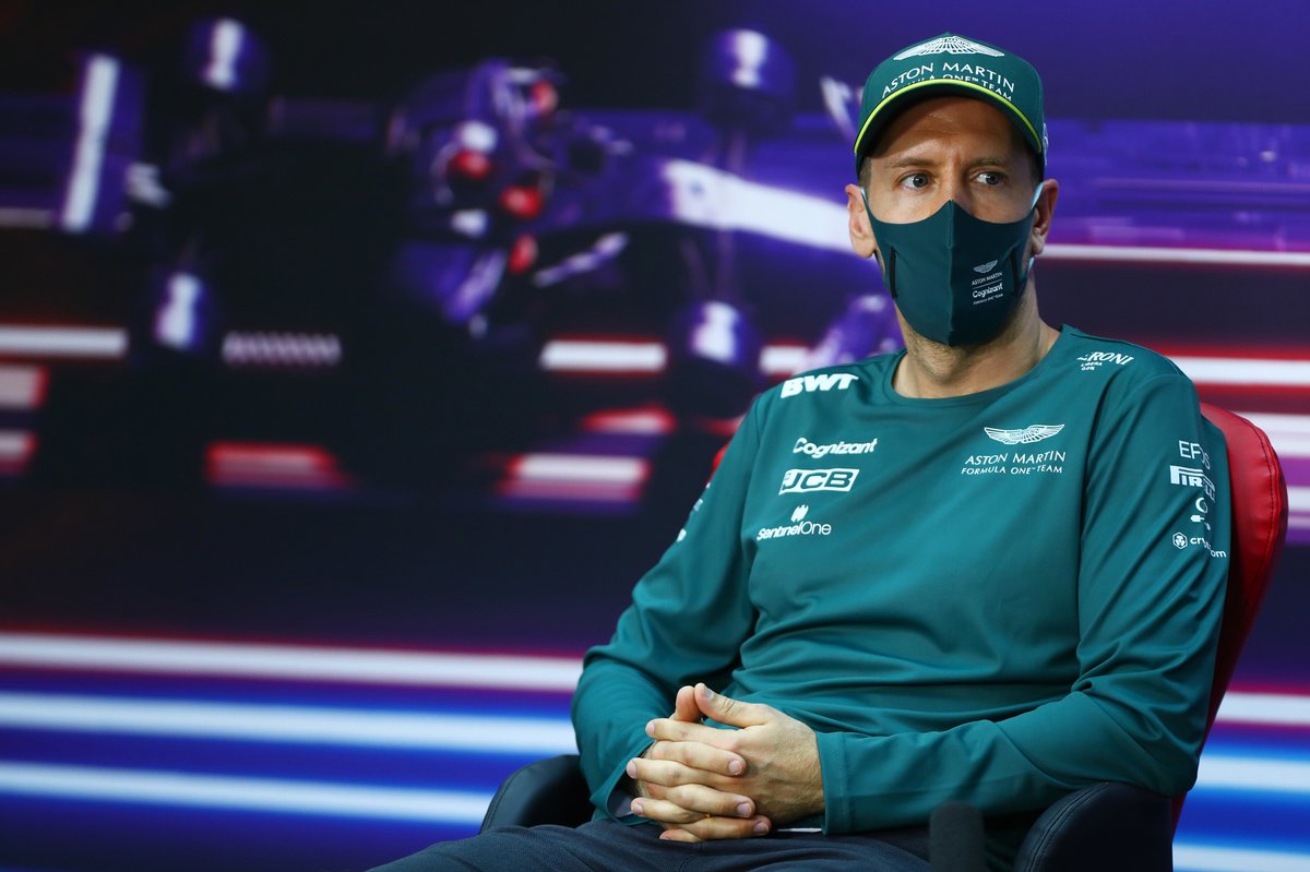 Sebastian Vettel, Aston Martin en la conferencia de prensa