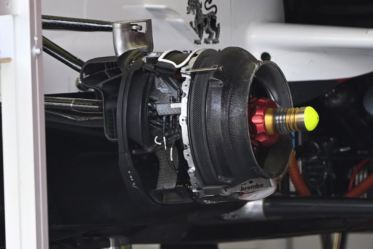 Detalle del conjunto de freno del Alfa Romeo Racing C41