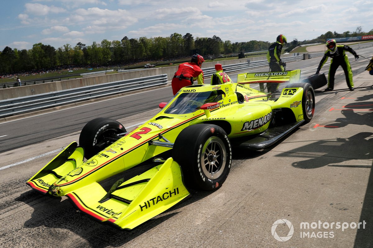 Simon Pagenaud, Team Penske Chevrolet, pit stop