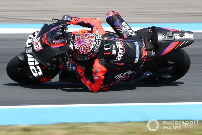 Lorenzo Savadori, Aprilia Racing