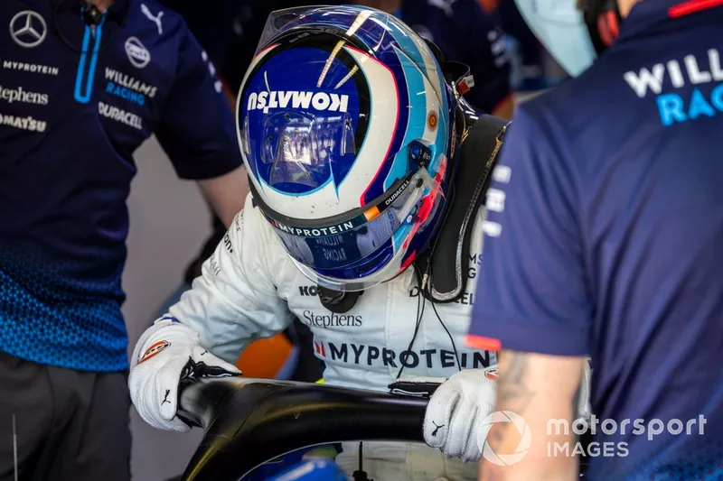 Franco Colapinto, Williams Racing, dans le garage 