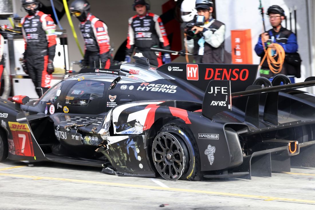 #7 Toyota Gazoo Racing Toyota GR010 - Híbrido: Mike Conway, Kamui Kobayashi, Nyck de Vries