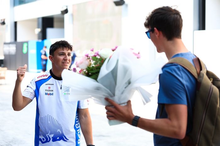 Oliver Bearman, Haas F1 Team, Isack Hadjar, Racing Bulls
