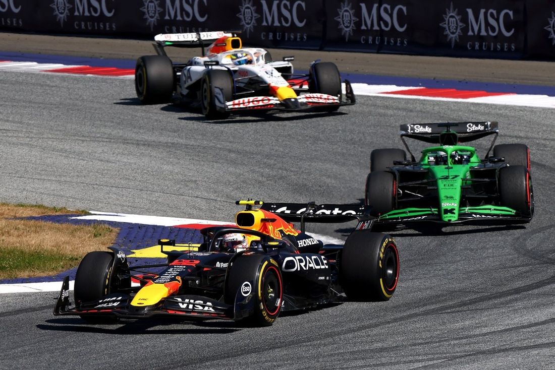 Nico Hulkenberg, Sauber, Yuki Tsunoda, Red Bull Racing Team