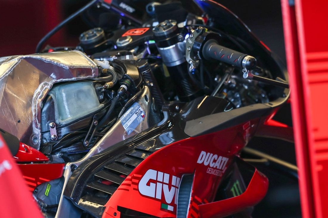 Szczegóły motocykla Ducati Team