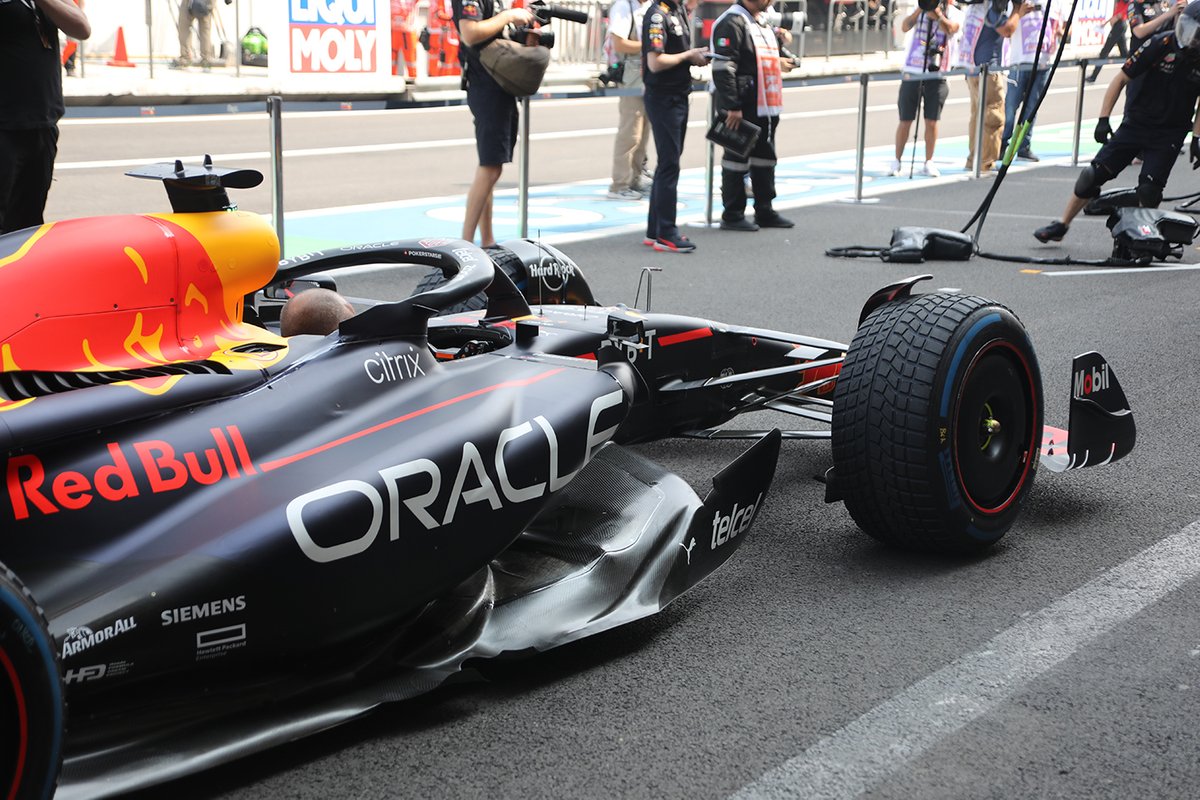 Red Bull RB18: Seitenkasten und Unterboden