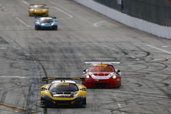 #9 K-Pax Racing McLaren 650S GT3: Alvaro Parente