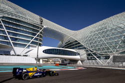 Nicholas Latifi, DAMS