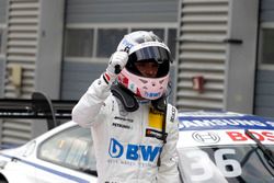 Ganador de la pole Lucas Auer, Mercedes-AMG Team HWA, Mercedes-AMG C63 DTM