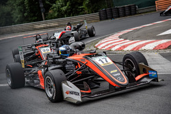 Harrison Newey, Van Amersfoort Racing Dallara F317 - Mercedes-Benz