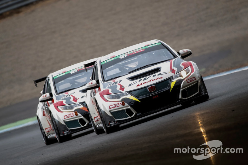 Le Honda Civic TCR di Motul Dome Racing Project e Modulo Racing Project