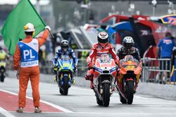 Jorge Lorenzo, Ducati Team, Pol Espargaró, Red Bull KTM Factory Racing, pit lane