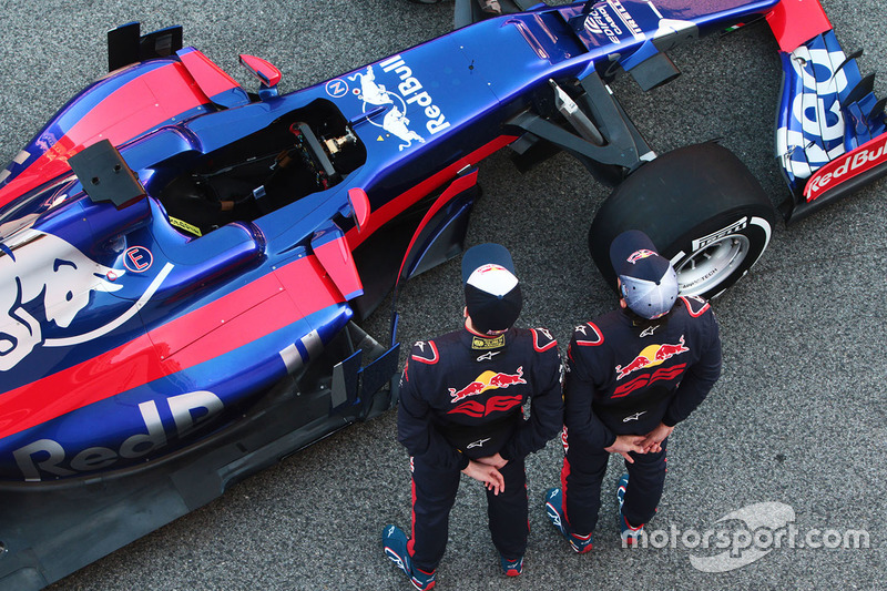 Daniil Kvyat, Carlos Sainz Jr., Scuderia Toro Rosso STR12