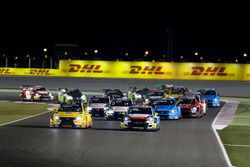 Gabriele Tarquini, LADA Sport Rosneft, Lada Vesta and Tom Chilton, Sébastien Loeb Racing, Citroën C-Elysée WTCC are leading the field