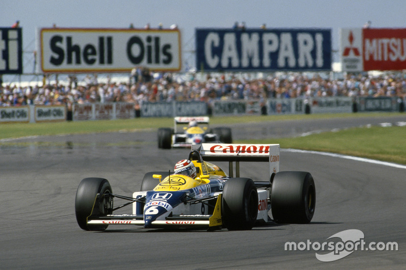 1987: Nigel Mansell, Williams FW11B (detrás de Nelson Piquet)