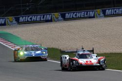 #2 Porsche Team Porsche 919 Hybrid: Timo Bernhard, Earl Bamber, Brendon Hartley, #67 Ford Chip Ganas