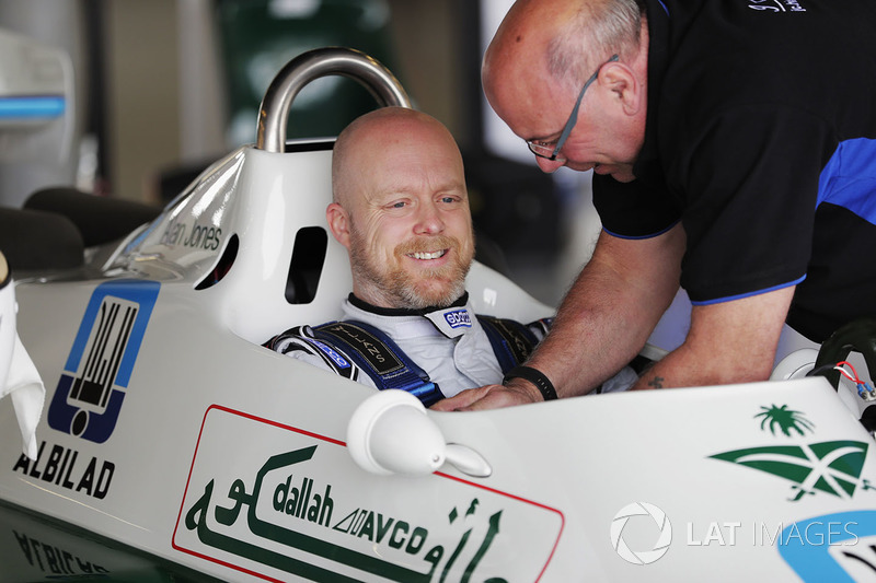 Williams FW07