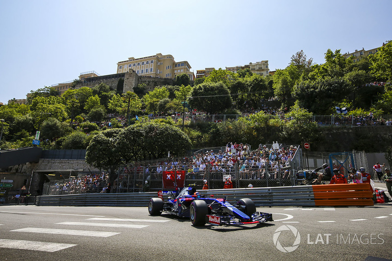 Carlos Sainz Jr., Scuderia Toro Rosso STR12
